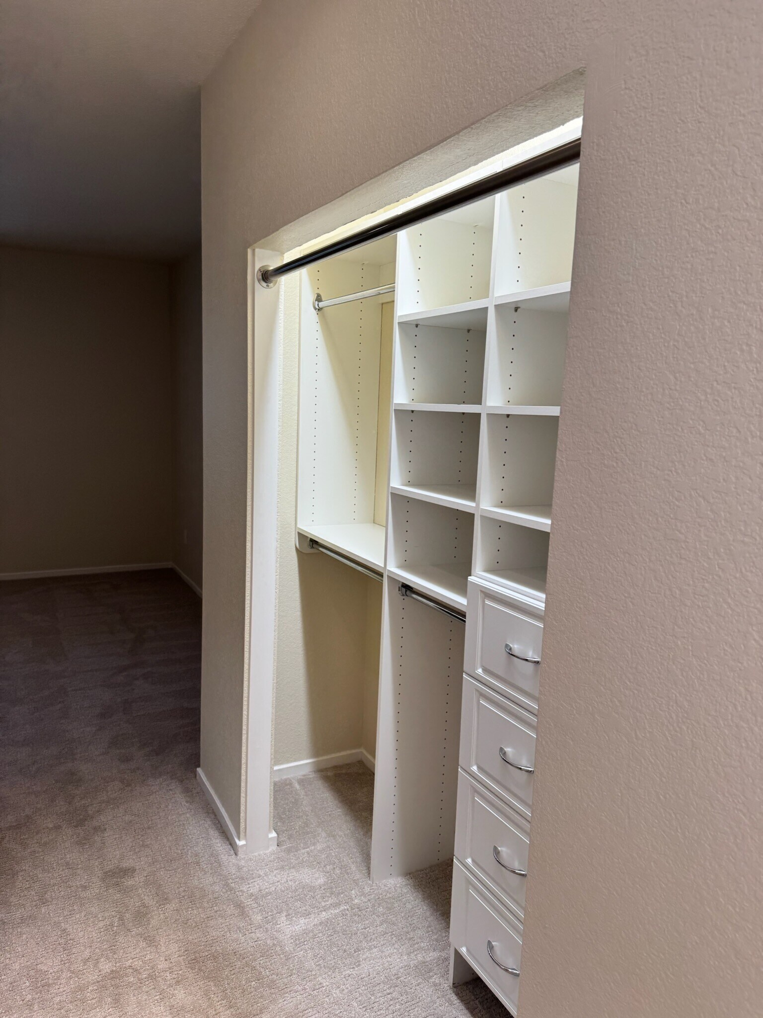 Building Photo - 5977 Whisperlodge Way