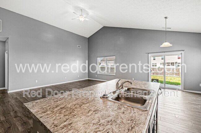 Building Photo - 4920 Penoyer Ln