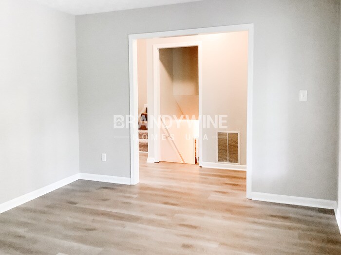 Building Photo - 2472 Westhill Ct NW