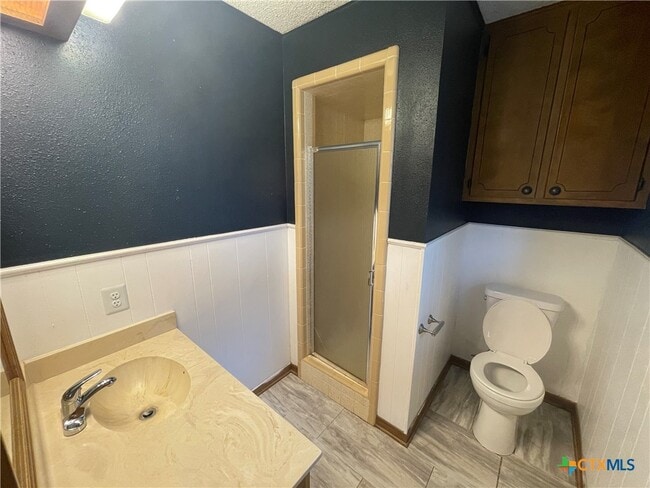Building Photo - 1346 Carnation Ln