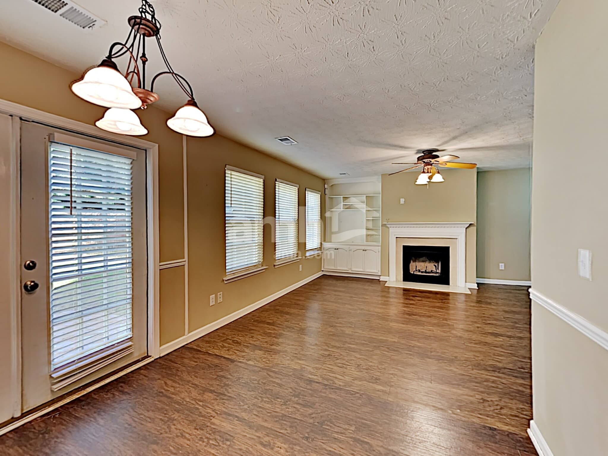 Building Photo - 158 Village Trace