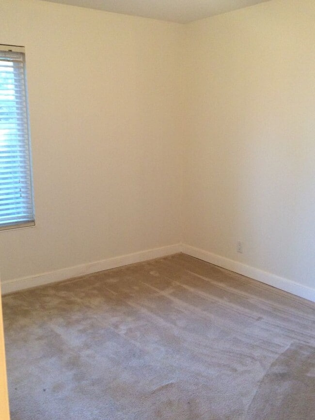 Building Photo - 2 Bedroom 2 Bath Downtown Walnut Creek