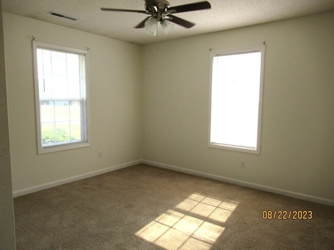 Building Photo - 6775 J J Roberts Dr