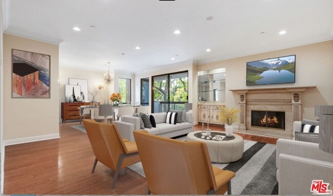 Building Photo - 324 N Palm Dr