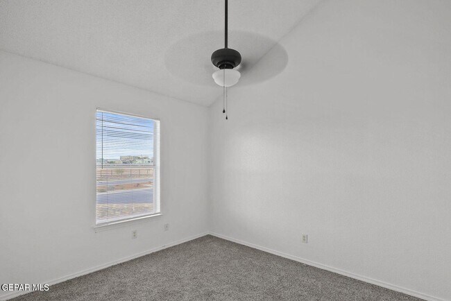 Building Photo - 12197 Sun Ray
