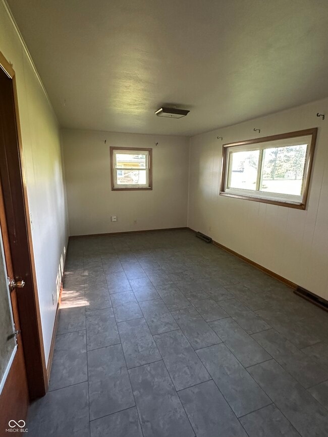 Building Photo - 973 Mullinix Rd