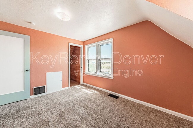 Building Photo - 6801 Irving St