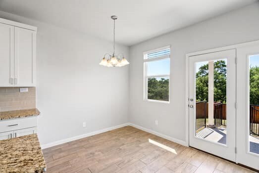 Building Photo - 22139 Approach