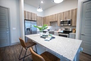 Building Photo - Eighteen 51 Brinker