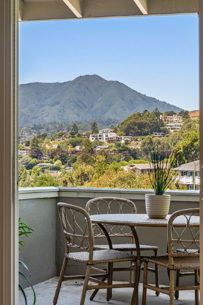 Building Photo - The Best View in Southern Marin! Luxury To...