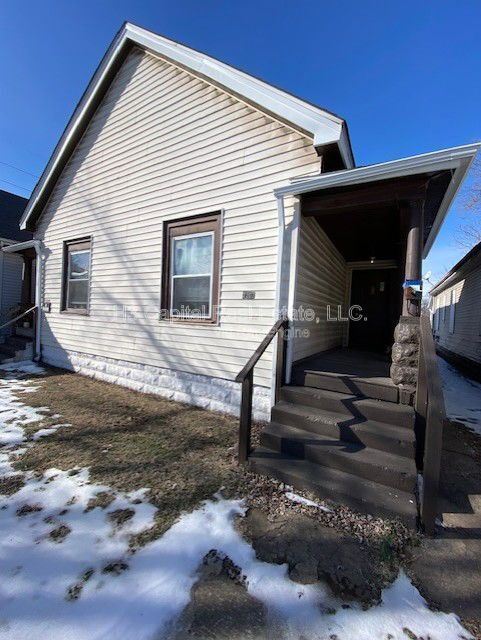 Building Photo - 2207 Lee Ave