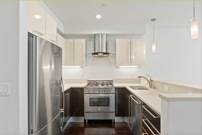 Building Photo - 1350 Natoma St