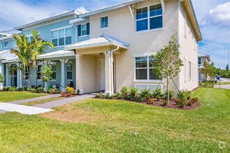 Building Photo - 1040 Eucalyptus Dr