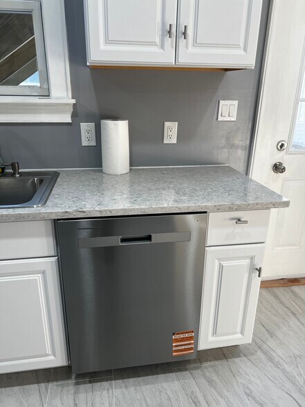 Building Photo - 111 Lafayette St