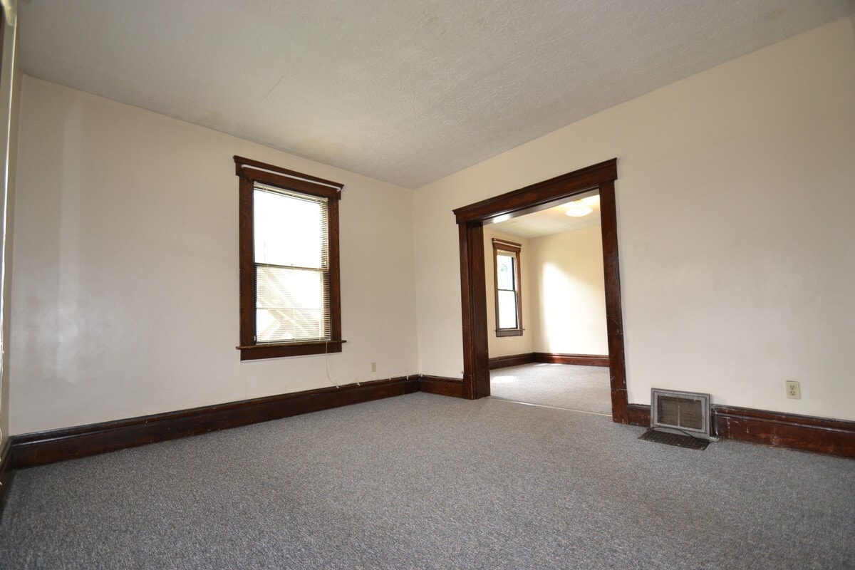 Building Photo - 537 Carroll St