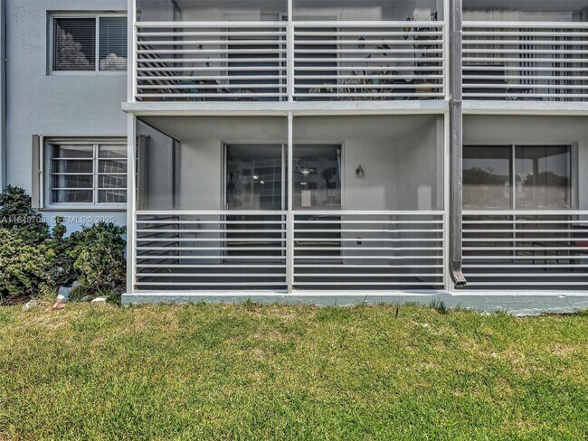 Building Photo - 3600 NE 170th St