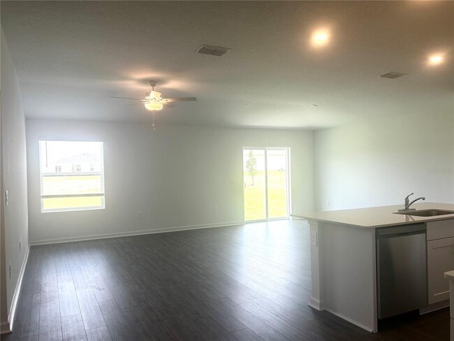 Building Photo - 1127 NW 47th Ct