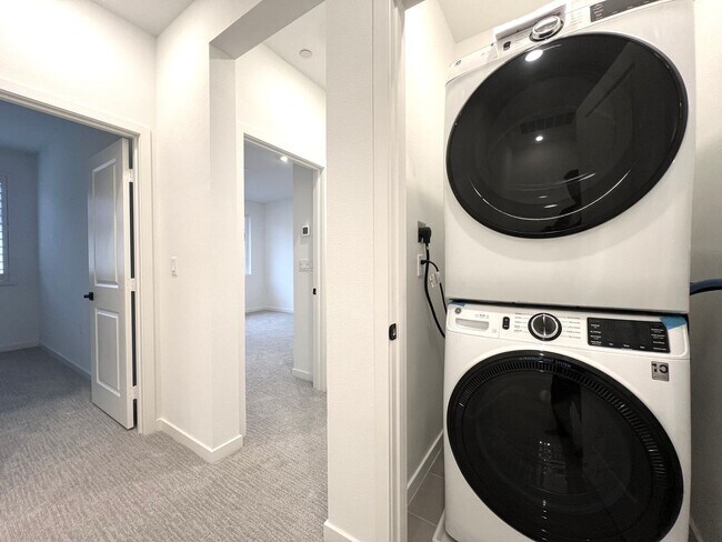 Building Photo - Brand New Built 3 Story 2 Bed 2.5 Bath Condo in Eastvale!