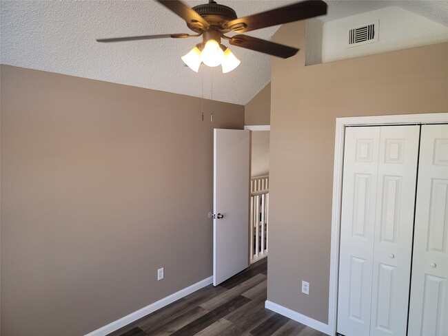 Building Photo - 5718 Fargo Dr