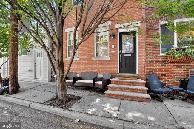 Building Photo - 1202 Gerritt St
