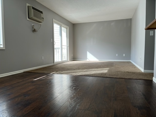 Building Photo - 945 Wescott Trl