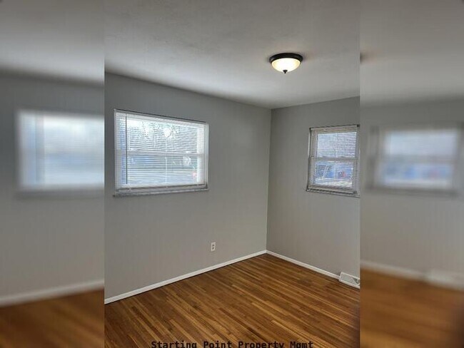 Building Photo - 835 Lindsay Lane