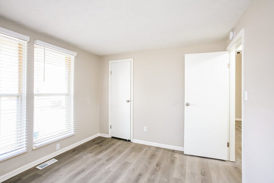 Building Photo - 8291 Ontario Ln