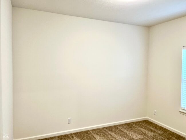 Building Photo - 6250 Shale Crescent Dr