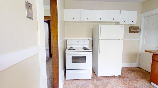 Building Photo - 1285 Cranford Ave