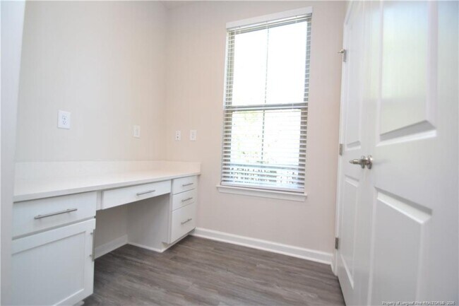 Building Photo - 1248 Channing Park Cir