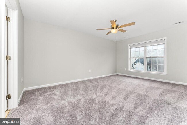 Building Photo - 46 Glacier Way