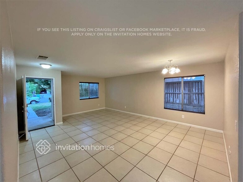 Building Photo - 781 Hillview St