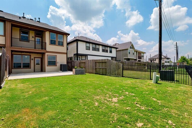 Building Photo - 5206 Pr Ter Ln