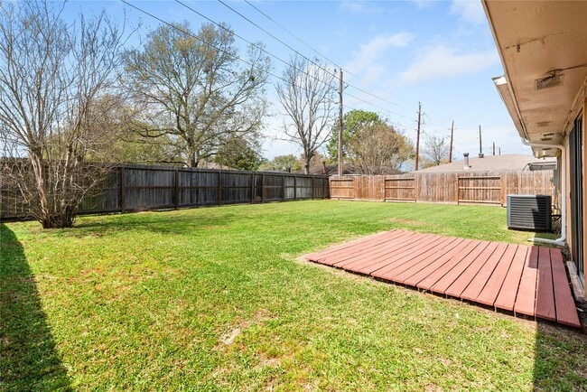 Building Photo - 710 Cascade Creek Dr