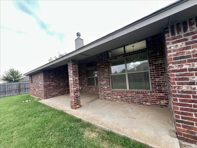 Building Photo - 10605 NW 17th St
