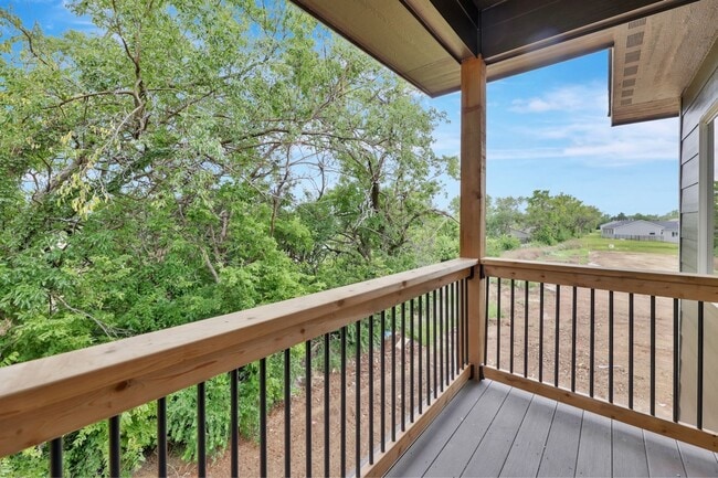 Building Photo - 359 Turnpike Rd