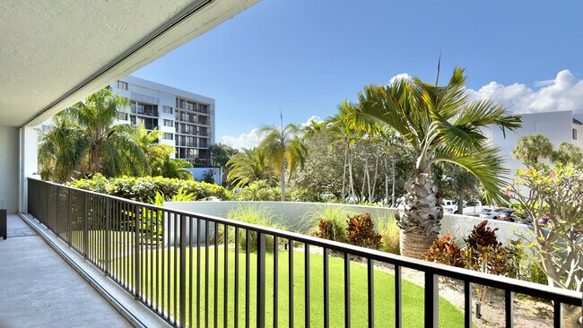 Building Photo - 1300 Jimmy Buffett Mem Hwy