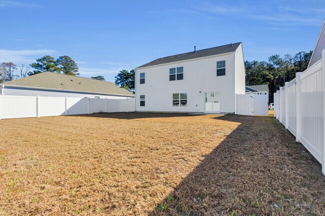 Building Photo - 4111 Ocracoke Ct