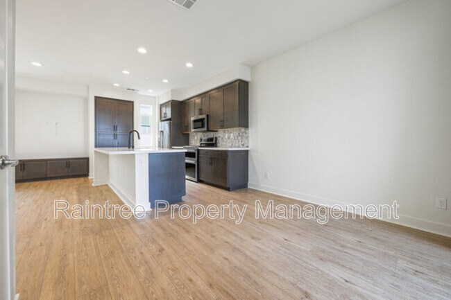 Building Photo - 1111 Via Lucero Via