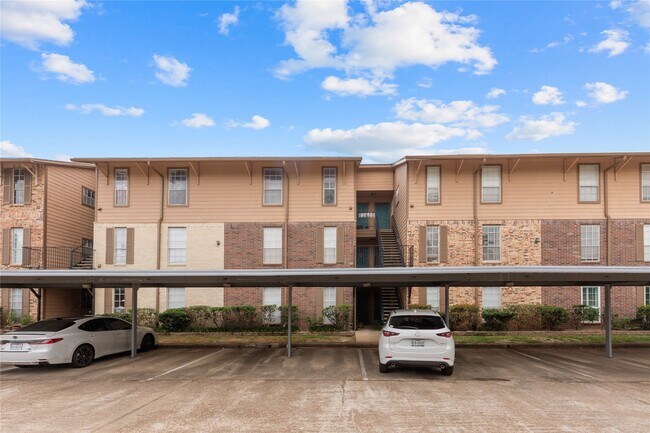 Building Photo - 2121 Hepburn St