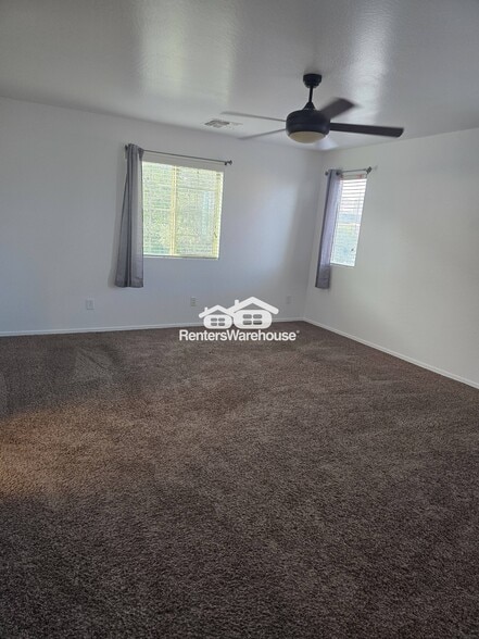 Building Photo - 5545 W Buckskin Trail