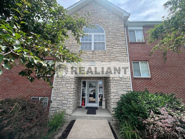 Building Photo - 159 Green River Dr