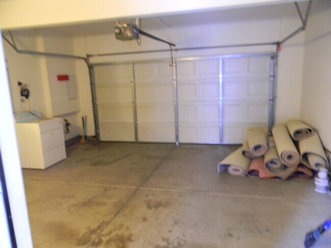 Building Photo - 11166 Pondfield Ct