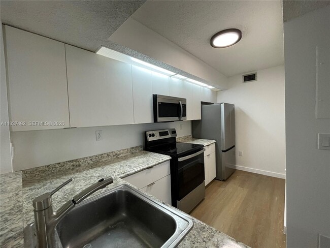 Building Photo - 8580 SW 212th St