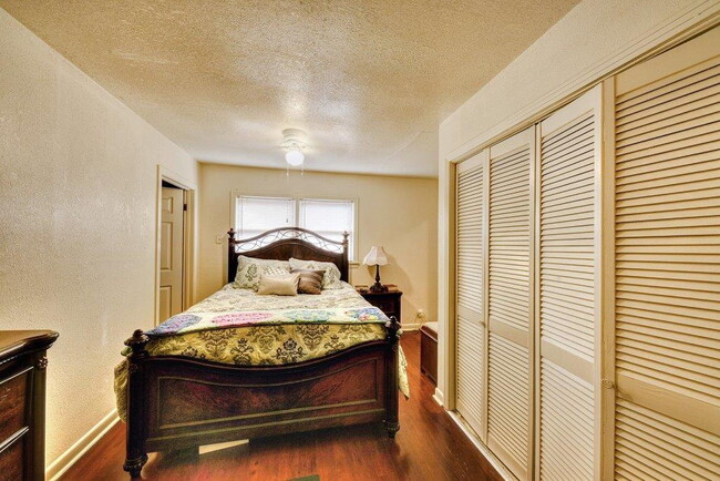 Building Photo - Unbeatable Location – Walk to the Guadalup...