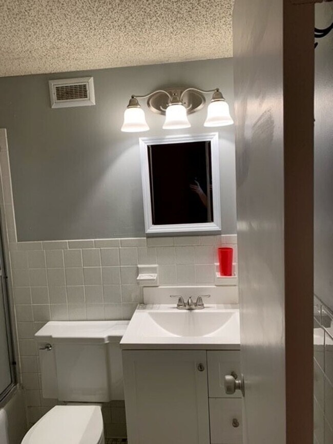 Building Photo - sp102