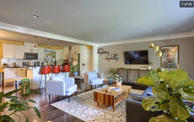 Building Photo - 429 S President Ave