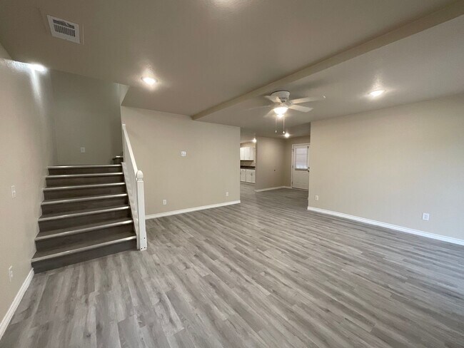 Building Photo - 1224 Nora Ln