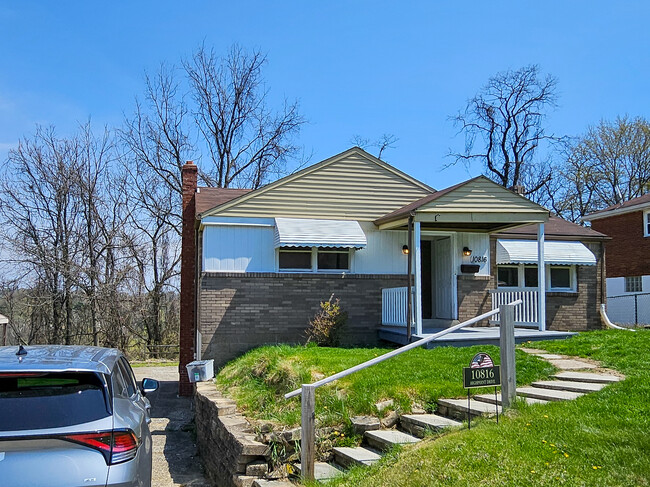Building Photo - 10816 Highpoint Dr