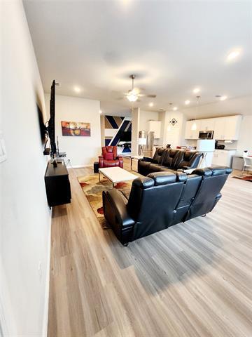 Building Photo - 5566 Agalinis Ave